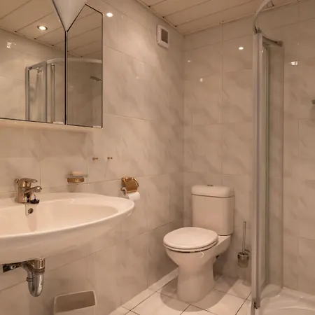 דירה Bel Air - Spacious 2-bedroom With Frontal Sea View T117 *